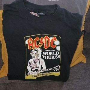 XL 2004 ACDC Embroidered T-Shirt